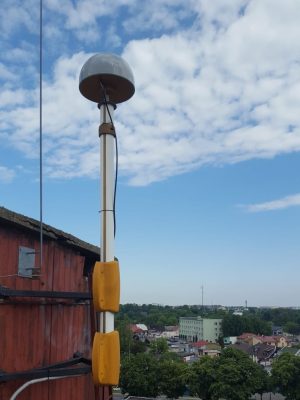 bpdl_ant Antena stacji referencyjnej