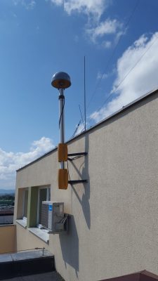 kros_ant Antena stacji referencyjnej